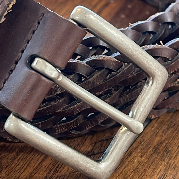 Tommy Bahama braided brown belt silver tone buckle 48” long - Picture 2 of 10